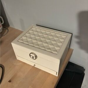 White jewelry box
